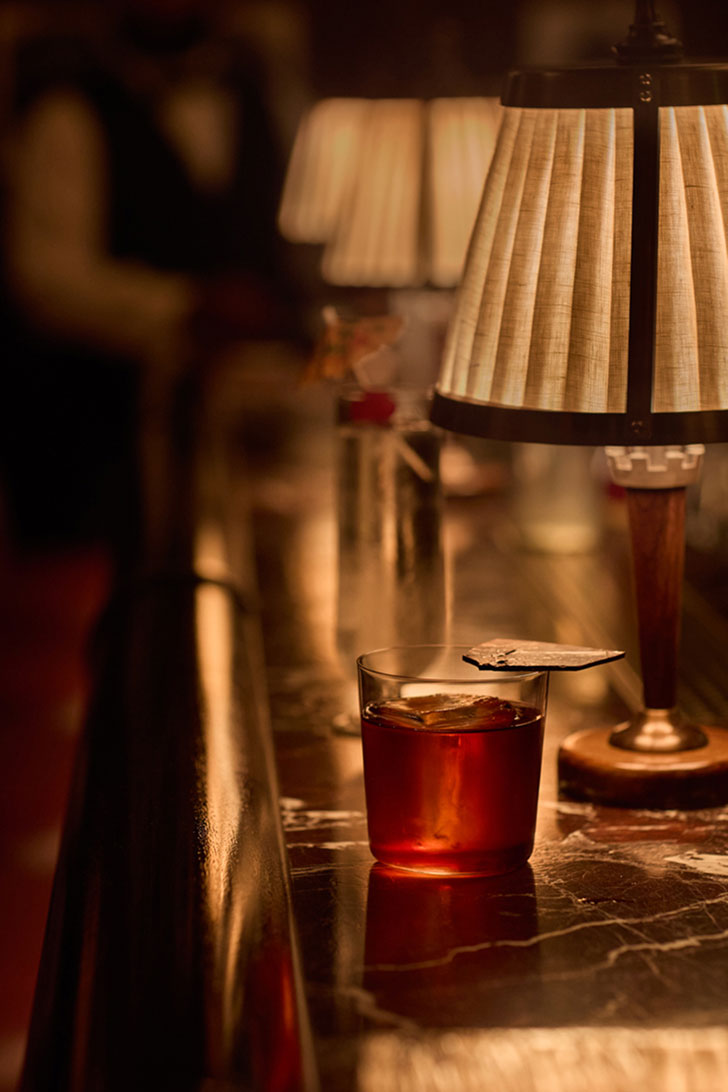 Nellies Tavern - Simpson's In The Stand